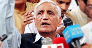 Bilour demands Karachi killings probe through SHC